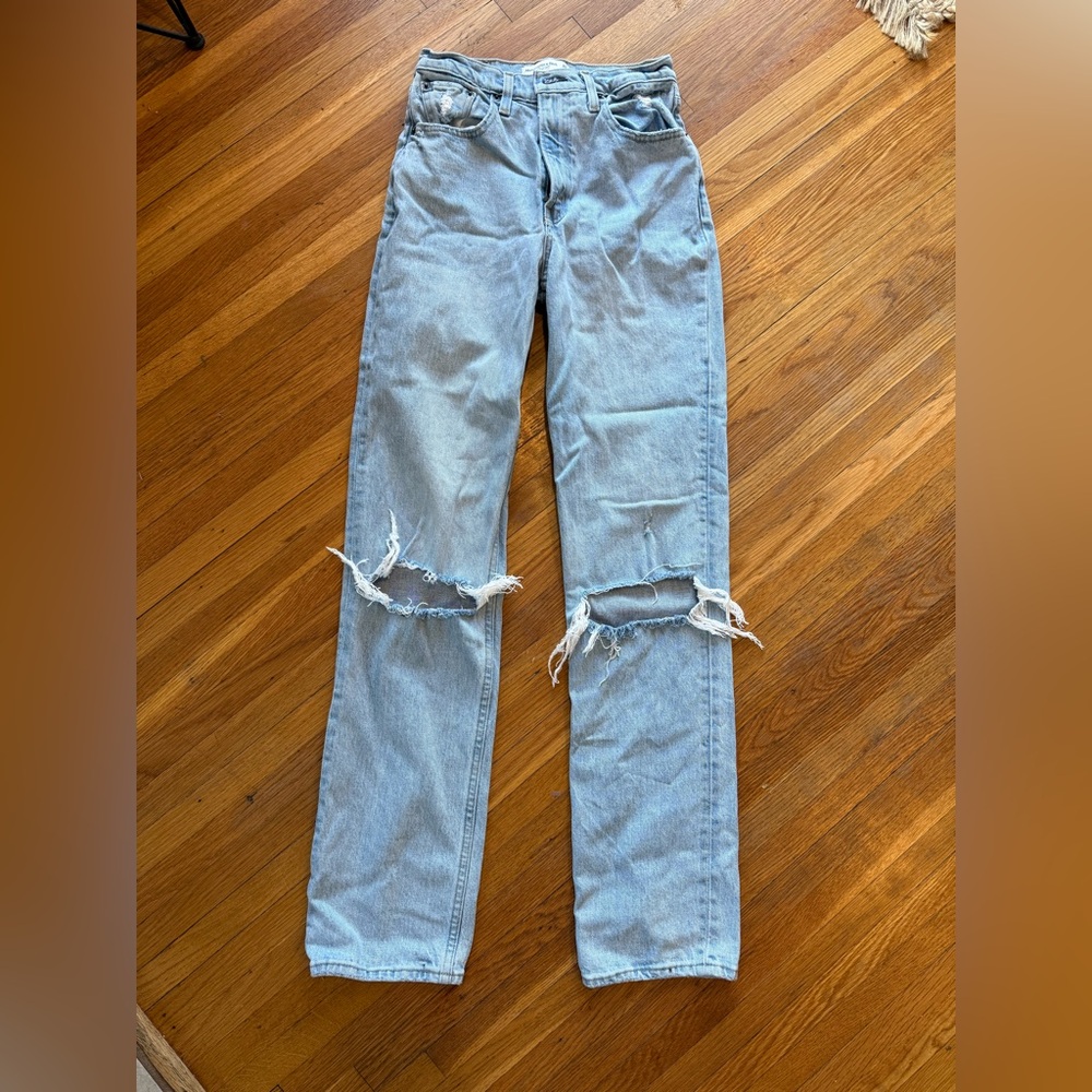 Abercrombie & Fitch 90s Straight Ultra High Rise 25L